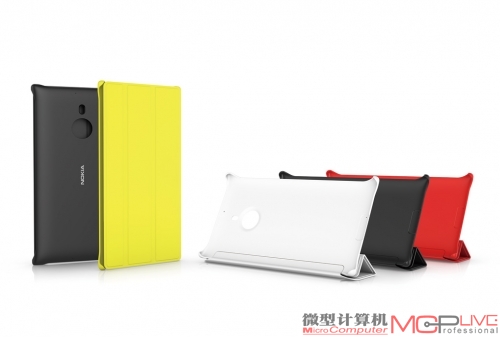 3. 提供的保护套同样色彩斑斓，和Lumia 1520堪称绝配。